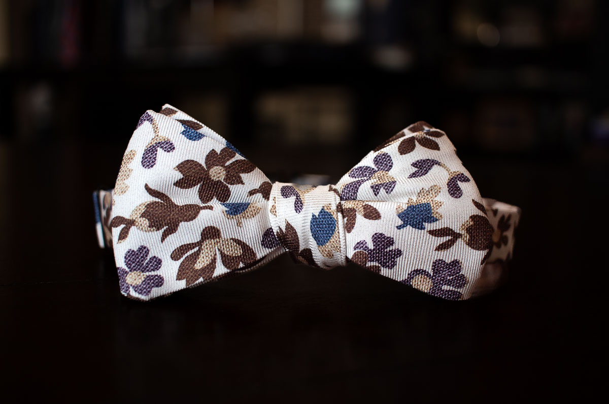 white-walham-floral-bow-tie