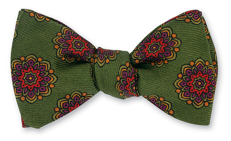 green-alexander-medallions-bow-tie